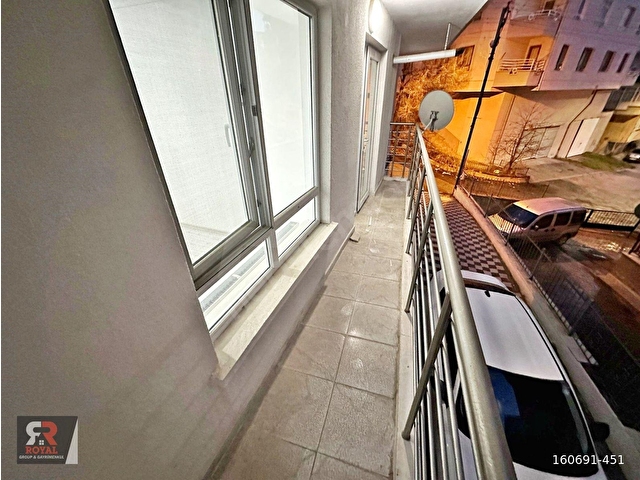 GÜZELYAKADA YENİ BİNADA ÖN CEPHE ASANSÖRLÜ İSKANLI DAİRE! - Görsel 7