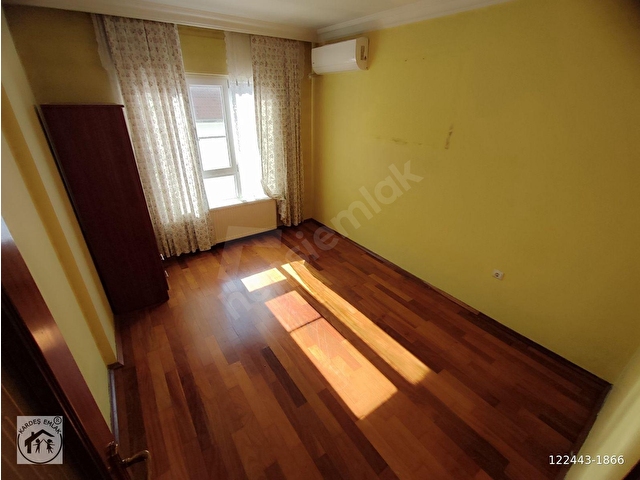 KARDEŞTEN AKÇAY MERKEZDE DENİZ VE KORDON MANZARALI GENİŞ 4+1 DUBLEKS DAİRE - Görsel 20