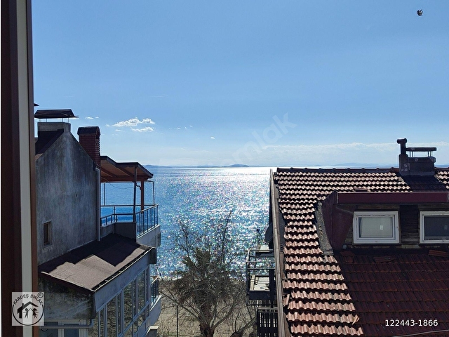 KARDEŞTEN AKÇAY MERKEZDE DENİZ VE KORDON MANZARALI GENİŞ 4+1 DUBLEKS DAİRE