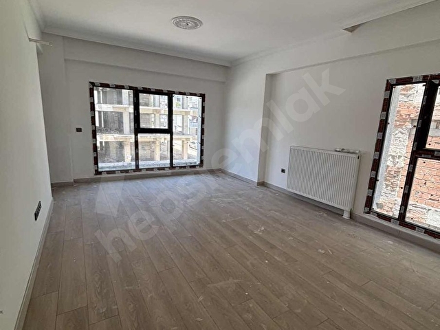 KURTOĞLUNDAN ESKİ MADO CAD. EMLAKKONUTTA KİRALIK 2+1 LÜXX DAİRE - Görsel 3