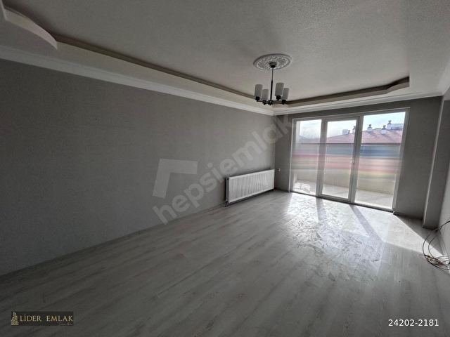 LİDER EMLAKTAN EBEVEYN BANYOLU **3+1** YAPILI SATILIK DAİRE - Görsel 5