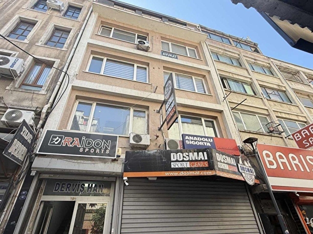 İzmir Kemeraltıında 160 ay Amortismanlı komple satılık iş hanı