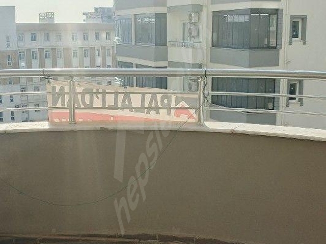 Adana Sarıçam Gültepede üniversiteye çok yakın, merkezi konumda 1+1 full eşyalı kiralık daire - Görsel 4