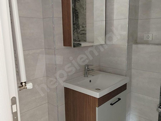 TURYAP BANDIRMADAN ÇARŞI MERKEZDE TADİLATLI 2+1 DAİRE - Görsel 24