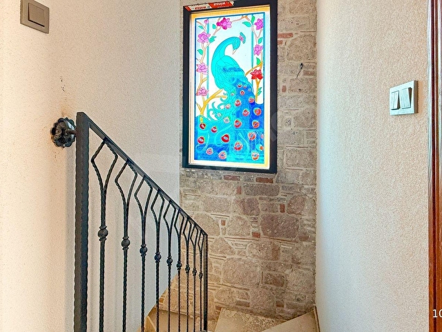 Cunda Adası’nda Satılık, Denize 100 Metre Mesafede Sıfır, Lüks, Taş Villa - Görsel 23