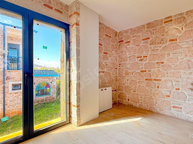 Cunda Adası’nda Satılık, Denize 100 Metre Mesafede Sıfır, Lüks, Taş Villa - Görsel 20