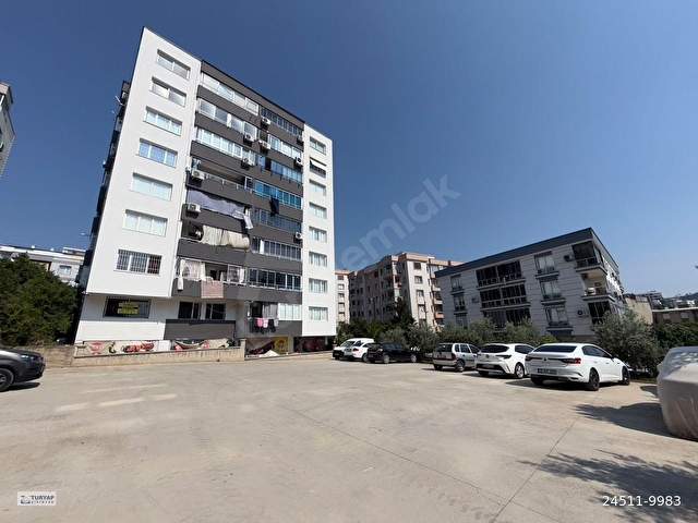 Buca Kadın Doğum Yakını Site İçerisinde 3+1 Satılık Daire