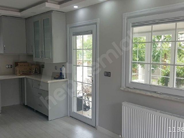 SİLİVRİ BİZİMKÖYDE 4+1 SATILIK 131 M2 ARSA İÇİNDE 126 M2 SIFIR TRİPLEKS VİLLA....... - Görsel 6