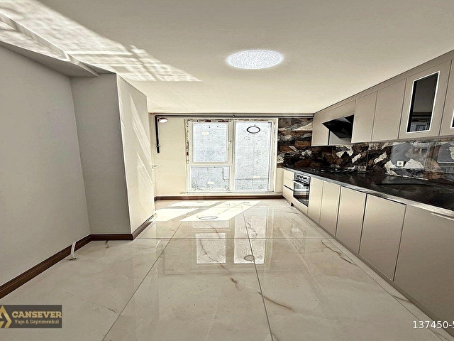 BUTİK SİTEDE LÜX TASARIMLI 2+1 ARA KAT DAİRE