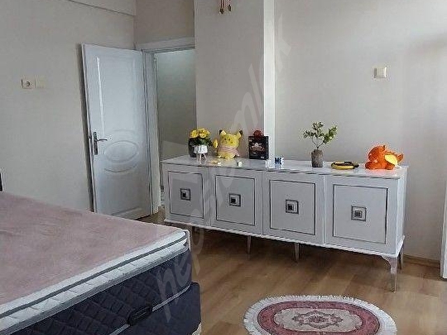 GENÇLİK CADDESINDE SATILIK - Görsel 11