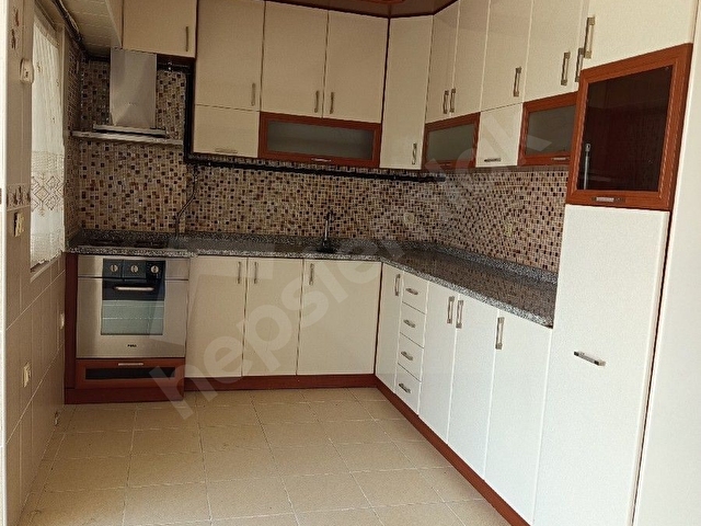 BURDUR MERKEZ KÖPRÜBAŞİNDA  MÜKEMMEL LOKASYONDA 3+1 KİRALIK DAİRE