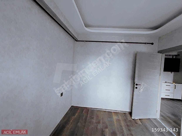 ACİL EMLAKTAN GÜLLÜBAĞ ATAKENTTE FUL SATILIK 1+1 DAİRE - Görsel 13