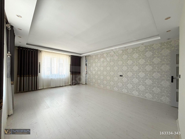 BEYKENTTE SİTE İÇİNDE BAKIMLI 3+1 SATILIK DAİRE 140 M² NET - Görsel 4