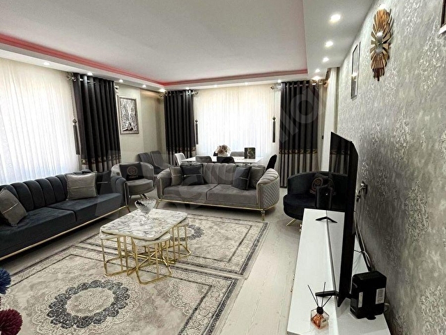 BEYKENTTE SİTE İÇİNDE BAKIMLI 3+1 SATILIK DAİRE 140 M² NET - Görsel 3