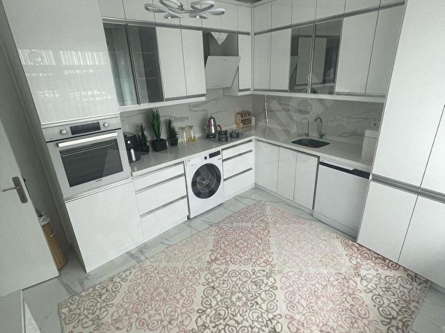 MİNİMALİSTTEN ŞİŞLİ M.ŞEVKETPAŞADA ASANSÖRLÜ TERASLI 160 M2 3+1