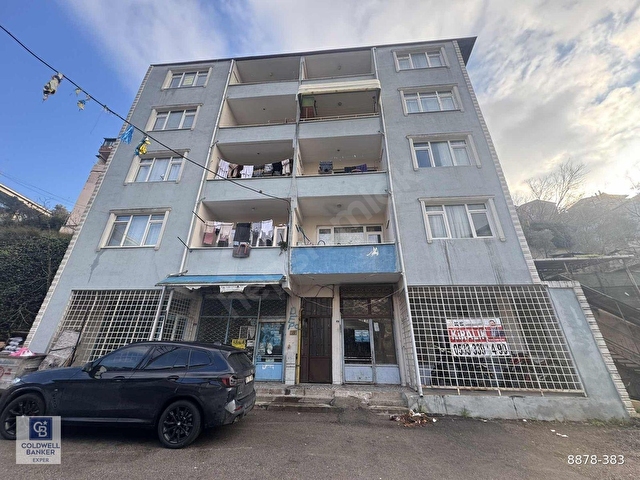İZMİT YENİDOĞAN ÜSTÜN SOKAK 4 KAT 3+1 SOBALI DAİRE