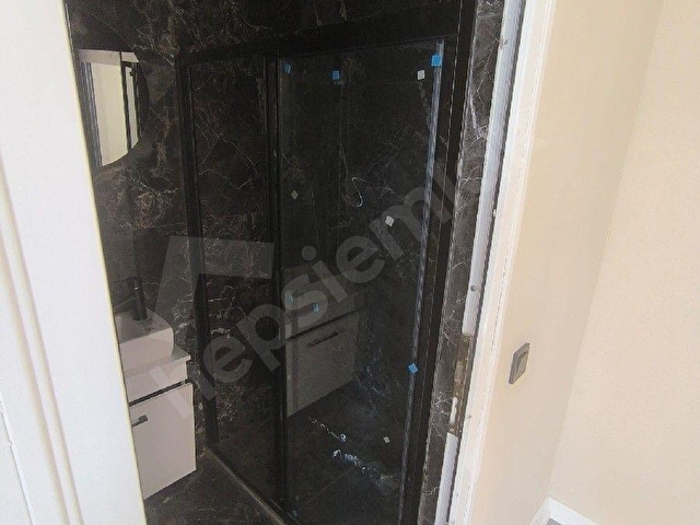 MAHFESIĞMAZDA YENİLENMİŞ MASRAFSIZ 4+1 SATILIK DAİRE - Görsel 9