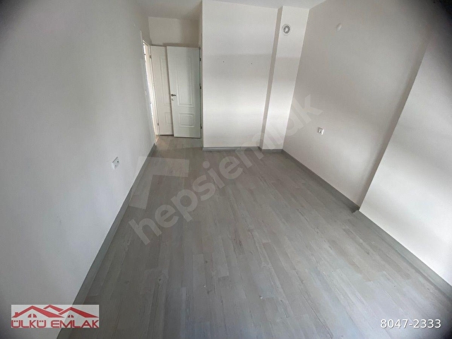 Bostanlı da deniz manzaralı 6 yıllık binada e. banyolu 3+1 - Görsel 13