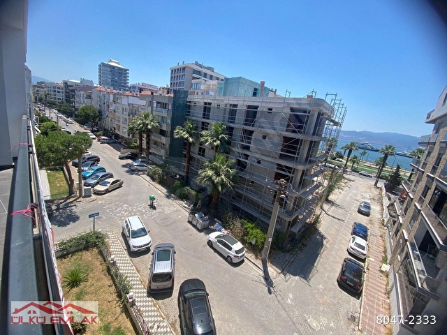 Bostanlı da deniz manzaralı 6 yıllık binada e. banyolu 3+1 - Görsel 30
