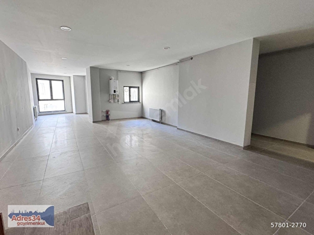 Sultanbeyli Aslan Plazada Prestijli Konumda Kiralık Ofis - Görsel 2