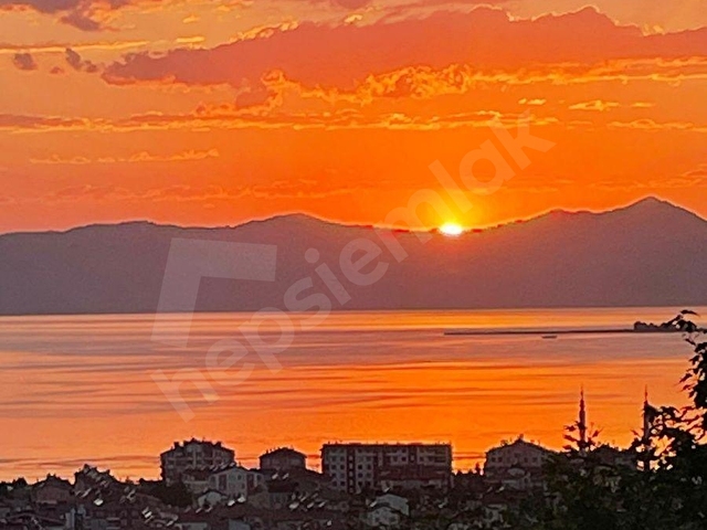 BEYŞEHİR BEYTEPE MAHALLESİ SEYİR PARK SİTESİNDE 4.KAT 2+1 SATILIK DAİRE