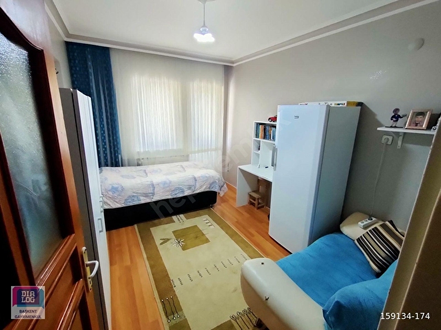 SİNCAN MEVLANA MAHALLESİNDE 3+1 CADDE CEPHELİ SATILIK DAİRE - Görsel 3