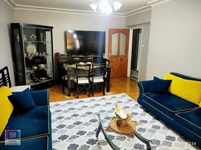 SİNCAN MEVLANA MAHALLESİNDE 3+1 CADDE CEPHELİ SATILIK DAİRE - Görsel 2