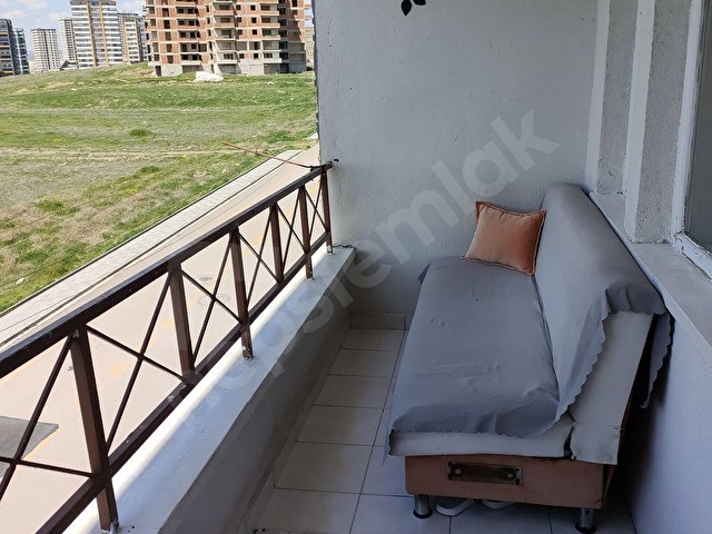SİNCAN MEVLANA MAHALLESİNDE 3+1 CADDE CEPHELİ SATILIK DAİRE - Görsel 20