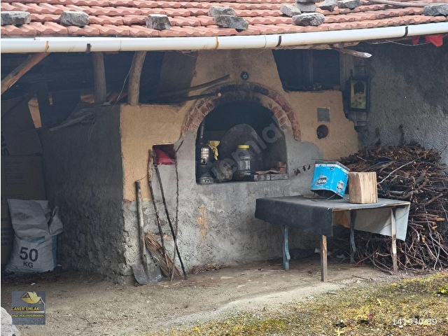 CANER EMLAKDAN  KEÇİKÖYDE SATILIK MÜSTAKİL KÖY EVİ - Görsel 12