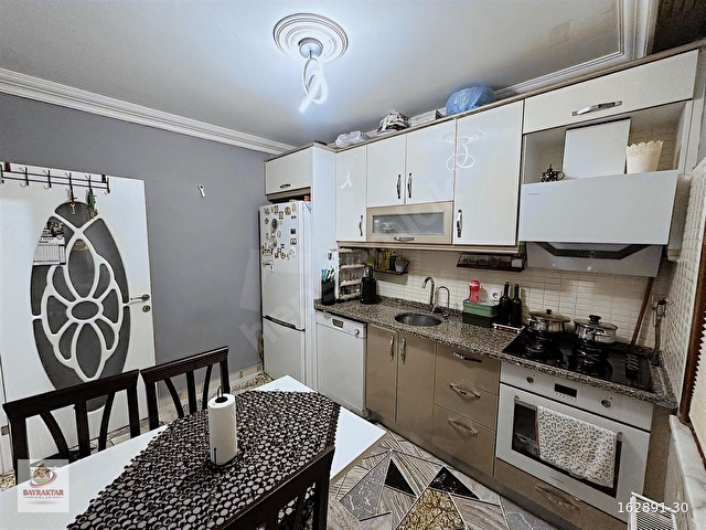 KÜÇÜKÇEKMECE İNÖNÜ MAHALLESİNDE SATILIK 2+1 YÜKSEK GİRİŞ DAİRE - Görsel 15