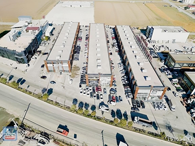 YENİKENT OTO CENTERDA 3 KATLI 280m2 TİCARİ DÜKKAN - Görsel 2