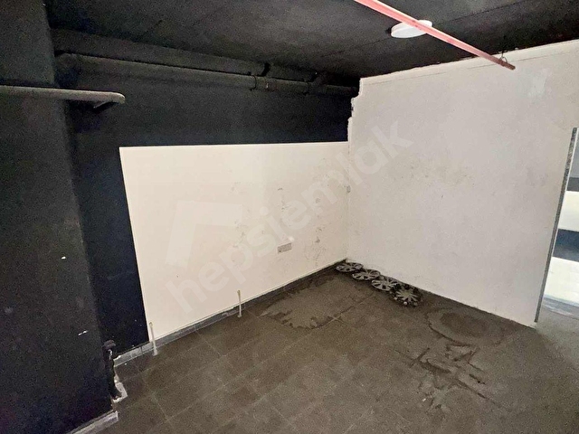 YENİKENT OTO CENTERDA 3 KATLI 280m2 TİCARİ DÜKKAN - Görsel 28
