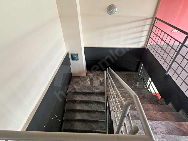 YENİKENT OTO CENTERDA 3 KATLI 280m2 TİCARİ DÜKKAN - Görsel 17