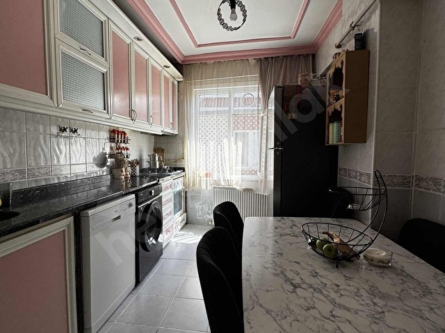 YEŞİLPINAR CADDE YAKINI FERAH BALKONLU 3.KAT 2+1 95m2 5.250.000T - Görsel 13