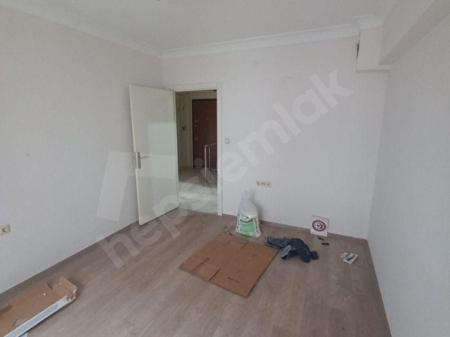 YİGİT EMLAKTAN SADECE İŞ YERİNE UYGUN OFİS BÜRO 3+1 ARKA TERS DUBLEX DAİRE 115M2 OTOPARKLI - Görsel 9