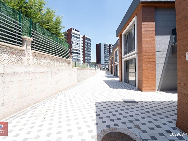 Yeni Bağlıca Lüks Satılık 4+1 Köşe Villa / REMAX ENBATI - Görsel 15