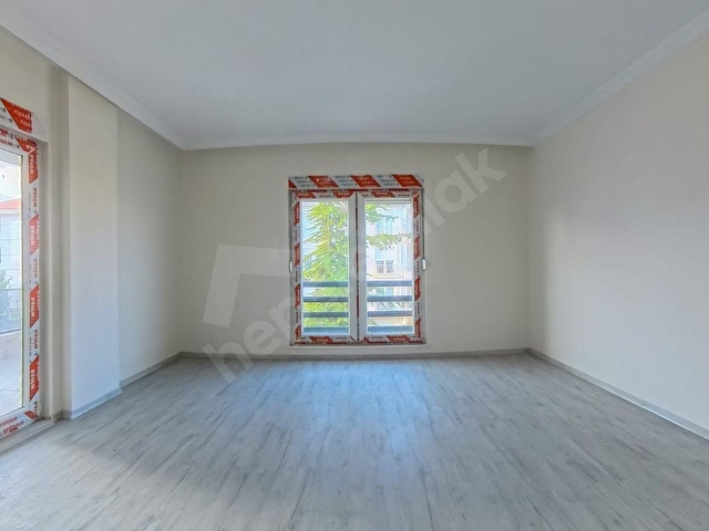 PİRİREİS MAHALLESİNDE 3+1 ZEMİNDEN ISITMA SATILIK DAİRE