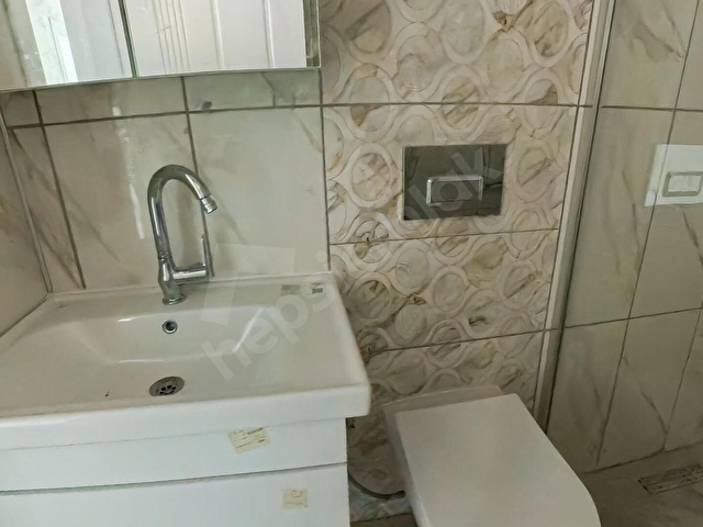 PİRİREİS MAHALLESİNDE 3+1 ZEMİNDEN ISITMA SATILIK DAİRE - Görsel 17