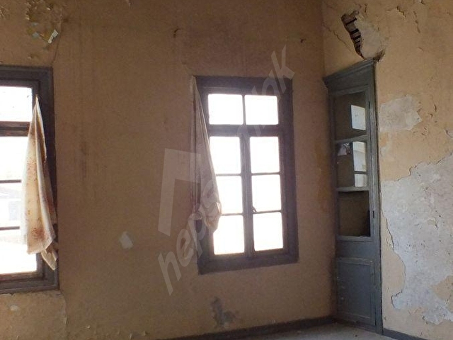 FIRSAT... ÇARŞIDA 180 M2 ARSA İÇİNDE İKİ ADET 2 ŞER KATLI BİNA - Görsel 7