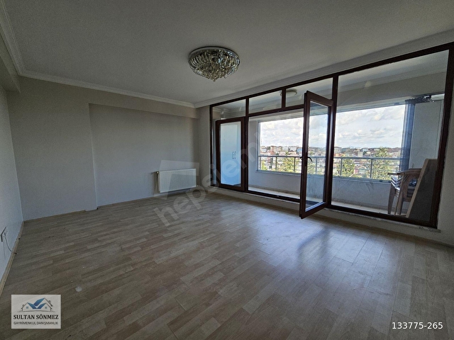 SULTAN SÖNMEZDEN HALİÇ MANZARALI BALKONLU GENİŞ 2+1 DAİRE - Görsel 4