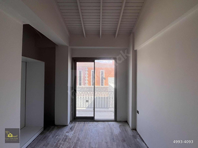 Alaçatıda Satılık 2+1 Fırsat Villa Atilla Emlak - Görsel 10