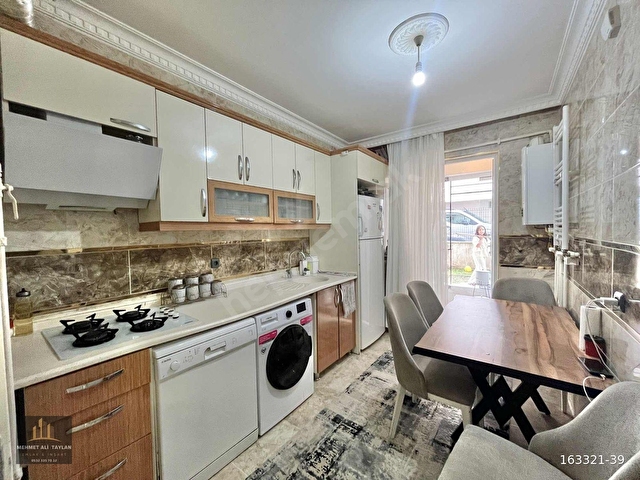 TAYLAN EMLAKTAN KARAPÜRÇEKTE 2+1 ASANSÖRLÜ BAHÇE KAT FIRST DAİRE - Görsel 2