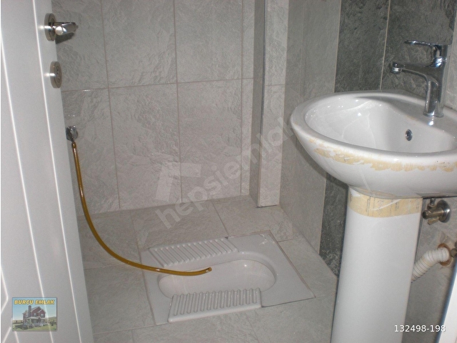 BURCU EMLAK DAN KİRALIK İKİ BANYOLU 2+1 DAİRE. - Görsel 7