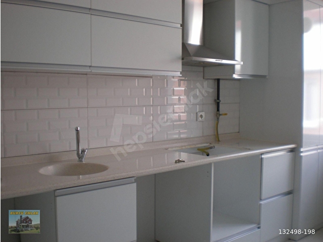 BURCU EMLAK DAN KİRALIK İKİ BANYOLU 2+1 DAİRE. - Görsel 14