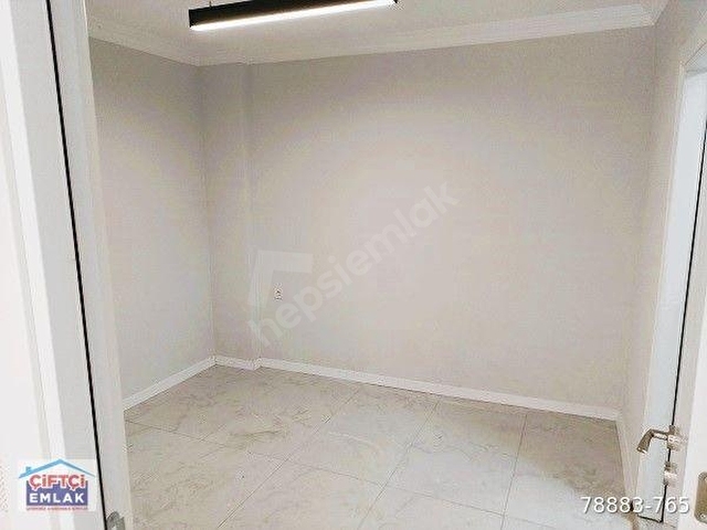 ÇİFTÇİ EMLAK tan SEMERCİLER MH LÜLECİ SKTA 44 M² NET DÜKKAN bosna cd 50 m mesafede - Görsel 4