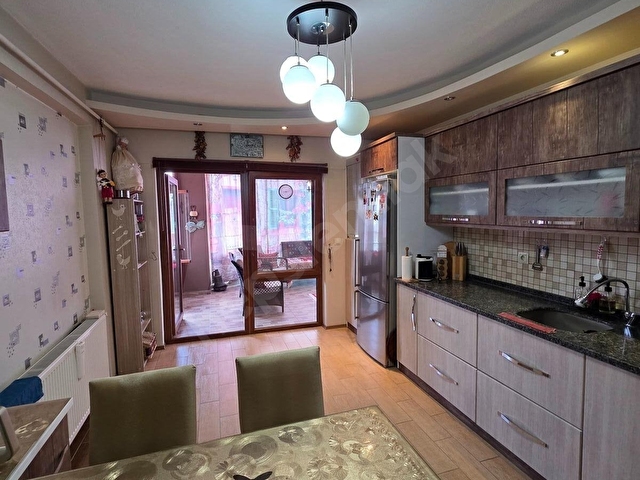 TANIDIK EMLAKÇI BOR YOLUNDA EMİNEVİME UYGUN 4+1 SATILIK DAİRE - Görsel 15