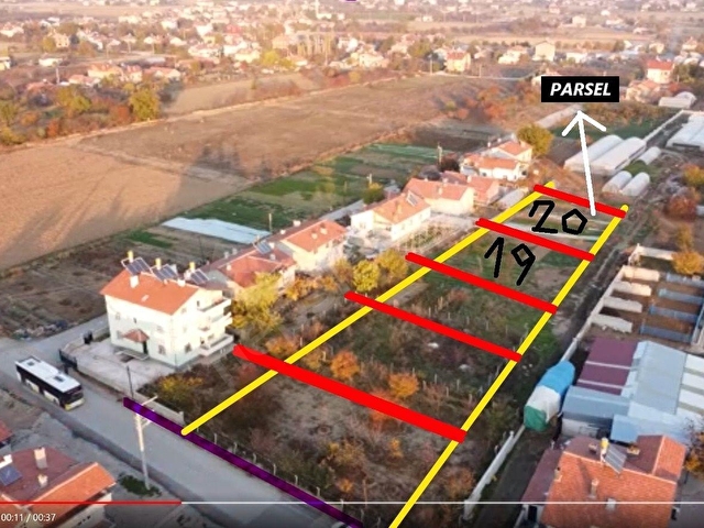 KEMAL KANBER DEN YAYLAPINARDA SATILIK 500 M2 ARSA