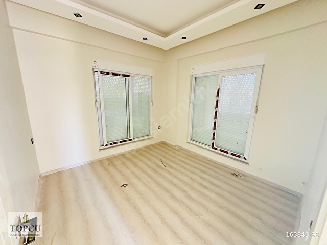 TOPCUDAN_DÖŞEMEALTINDA_SİTE İÇİ SATILIK LÜKS ARAKAT DAİRE_ - Görsel 5