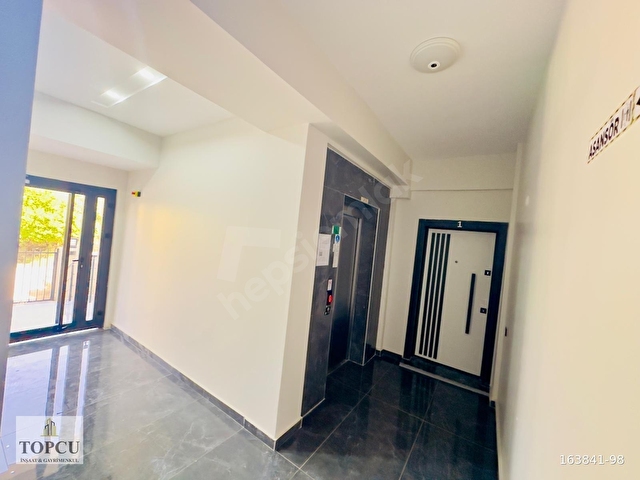 TOPCUDAN_DÖŞEMEALTINDA_SİTE İÇİ SATILIK LÜKS ARAKAT DAİRE_ - Görsel 12