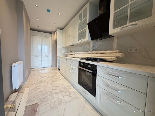 ÖMER PAŞA CAD. ÜZERİNDE ÖZEL ŞIK BİNADA E.BANYOLU 150M2 3+1 BOŞ DAİRE - Görsel 6